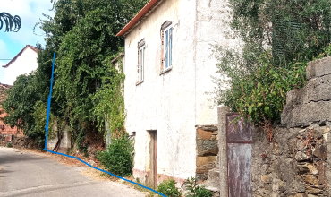 Villa T4 for Sale in Castanheira Cimeirra, Ermida, Figueiredo, Castelo Branco